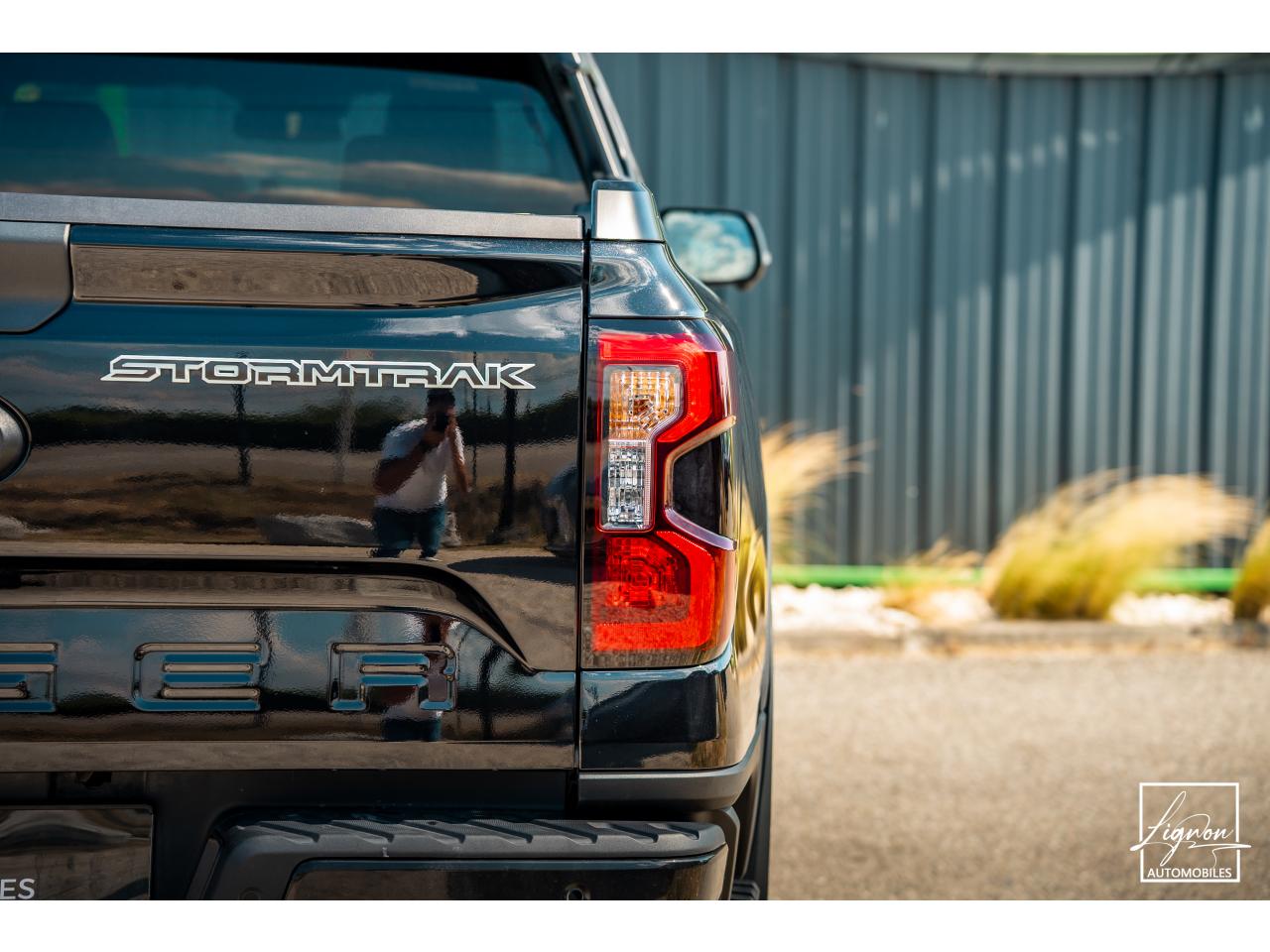 Photo FORD RANGER Stormtrak 2.3 EcoBoost PHEV - 281 - BVA e-AWD  2025 DOUBLE CABINE - à partir de 507 euros