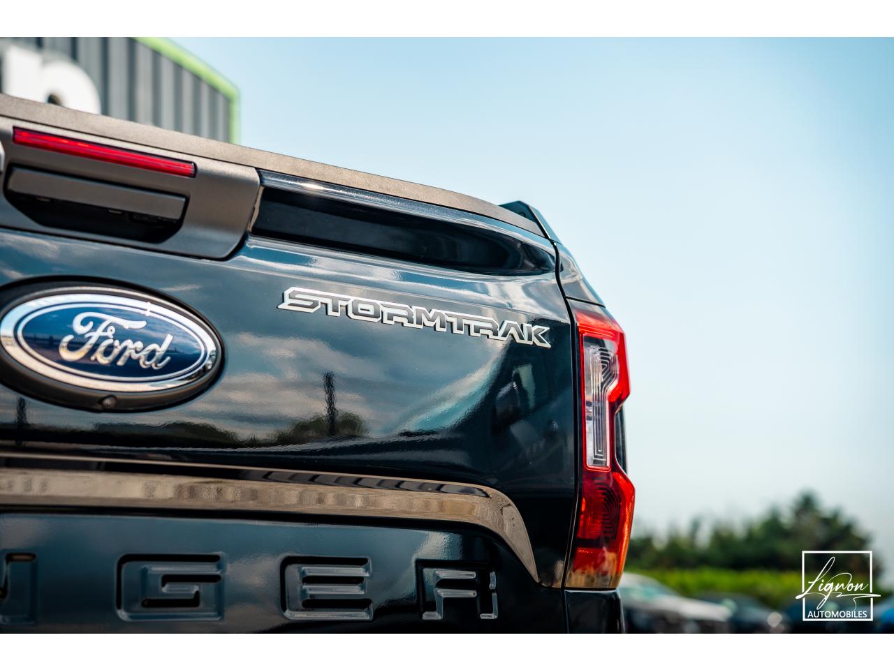 Photo FORD RANGER Stormtrak 2.3 EcoBoost PHEV - 281 - BVA e-AWD  2025 DOUBLE CABINE - à partir de 507 euros