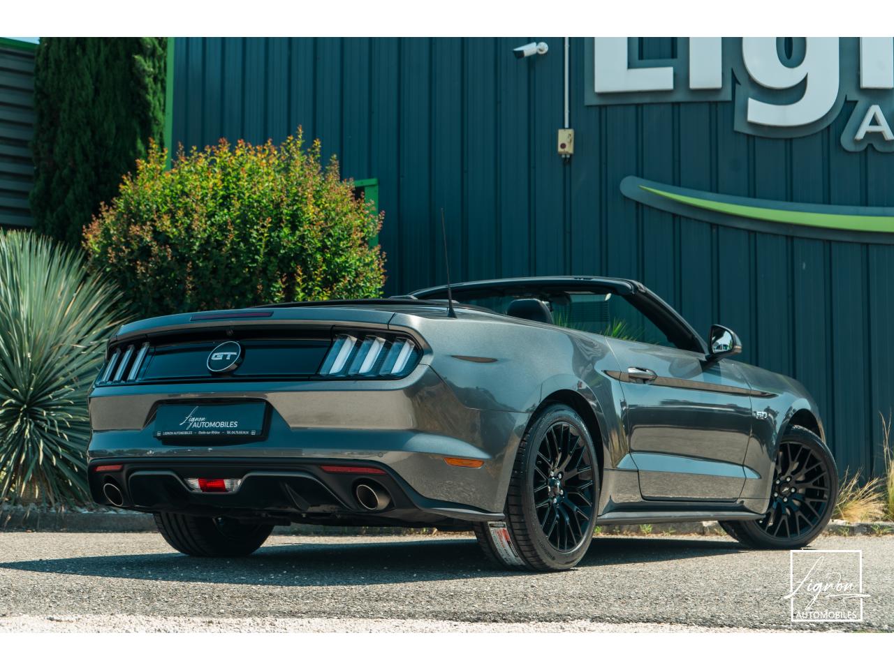 Photo FORD MUSTANG Cabriolet 5.0 V8 - 421 - BVA6 GT Pack Premium - 1er main