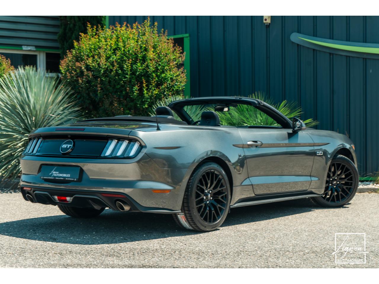 Photo FORD MUSTANG Cabriolet 5.0 V8 - 421 - BVA6 GT Pack Premium - 1er main