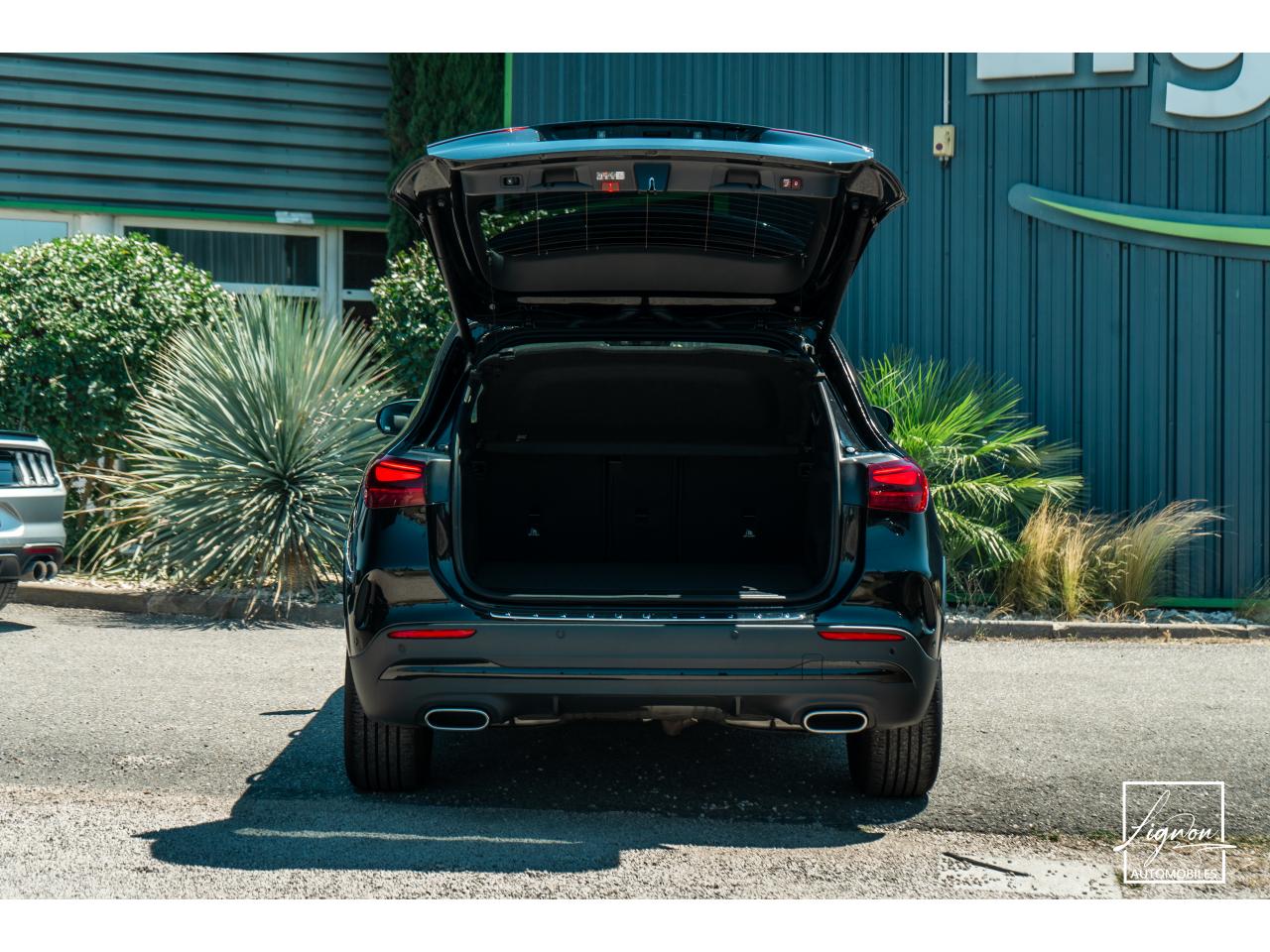 Photo MERCEDES GLA 200 - BV 7G-DCT  AMG Line - à partir de 363 euros