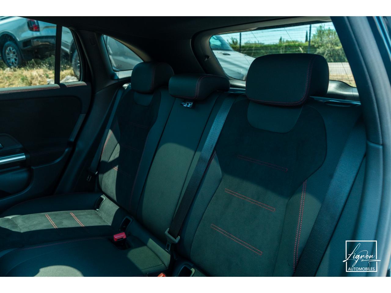 Photo MERCEDES GLA 200 - BV 7G-DCT  AMG Line - à partir de 363 euros