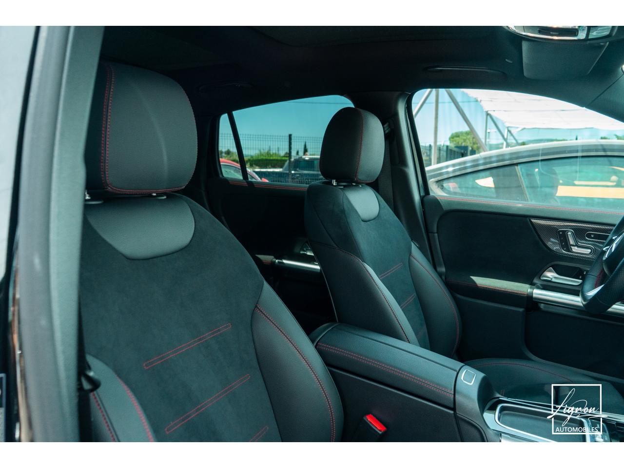 Photo MERCEDES GLA 200 - BV 7G-DCT  AMG Line - à partir de 363 euros