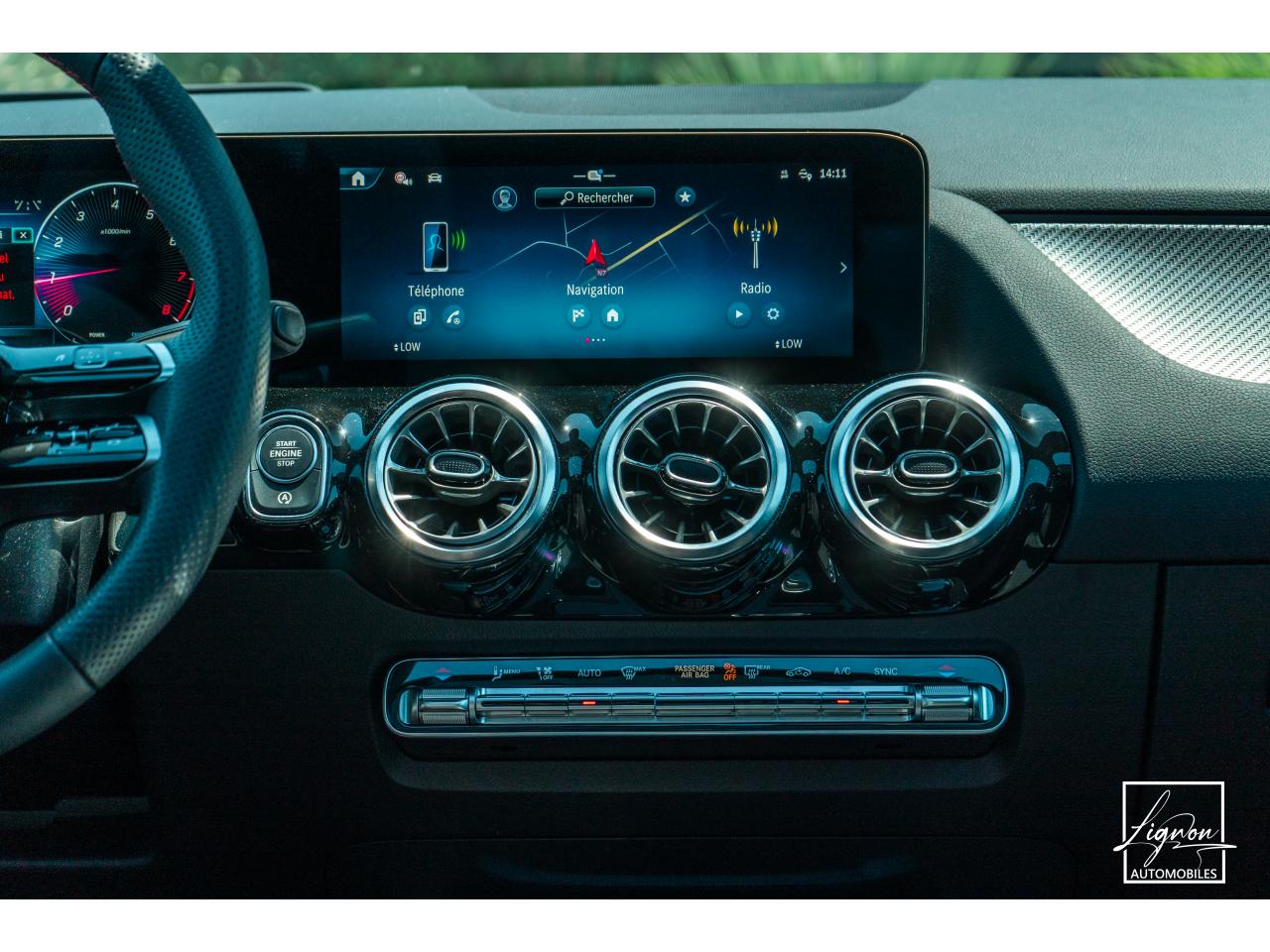 Photo MERCEDES GLA 200 - BV 7G-DCT  AMG Line - à partir de 363 euros