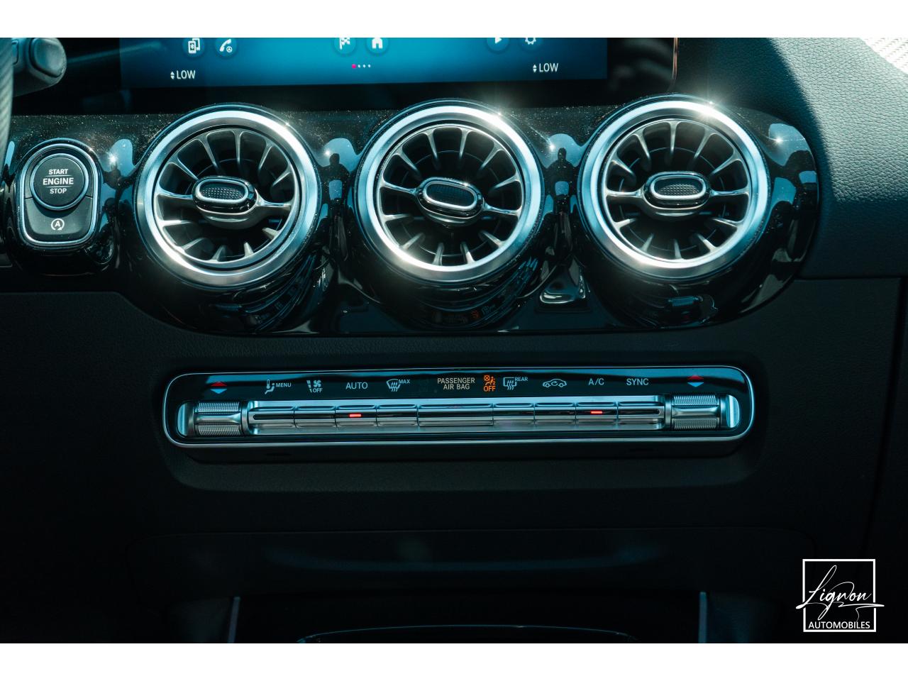 Photo MERCEDES GLA 200 - BV 7G-DCT  AMG Line - à partir de 363 euros