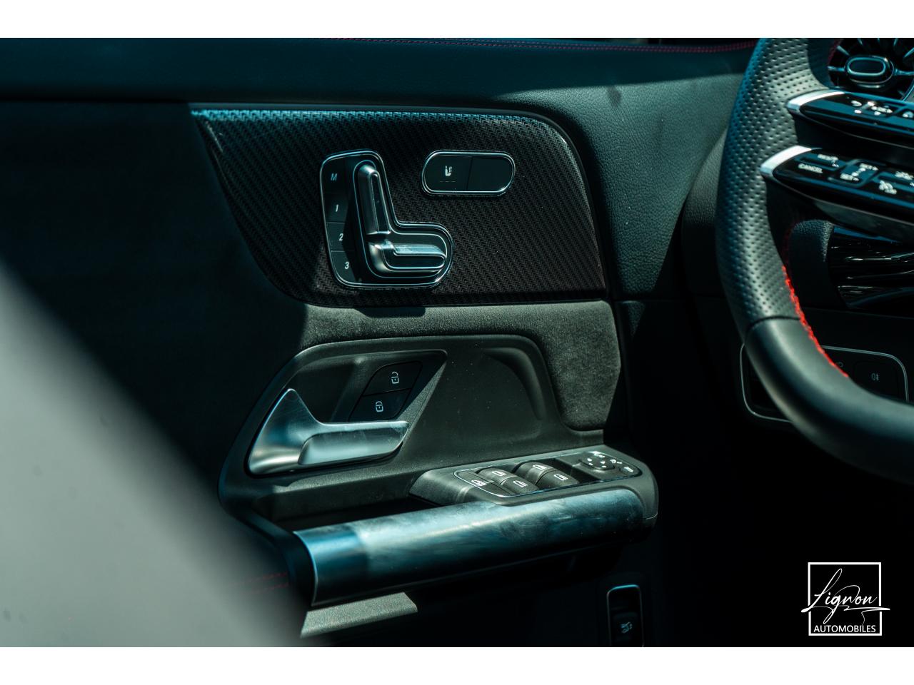 Photo MERCEDES GLA 200 - BV 7G-DCT  AMG Line - à partir de 363 euros