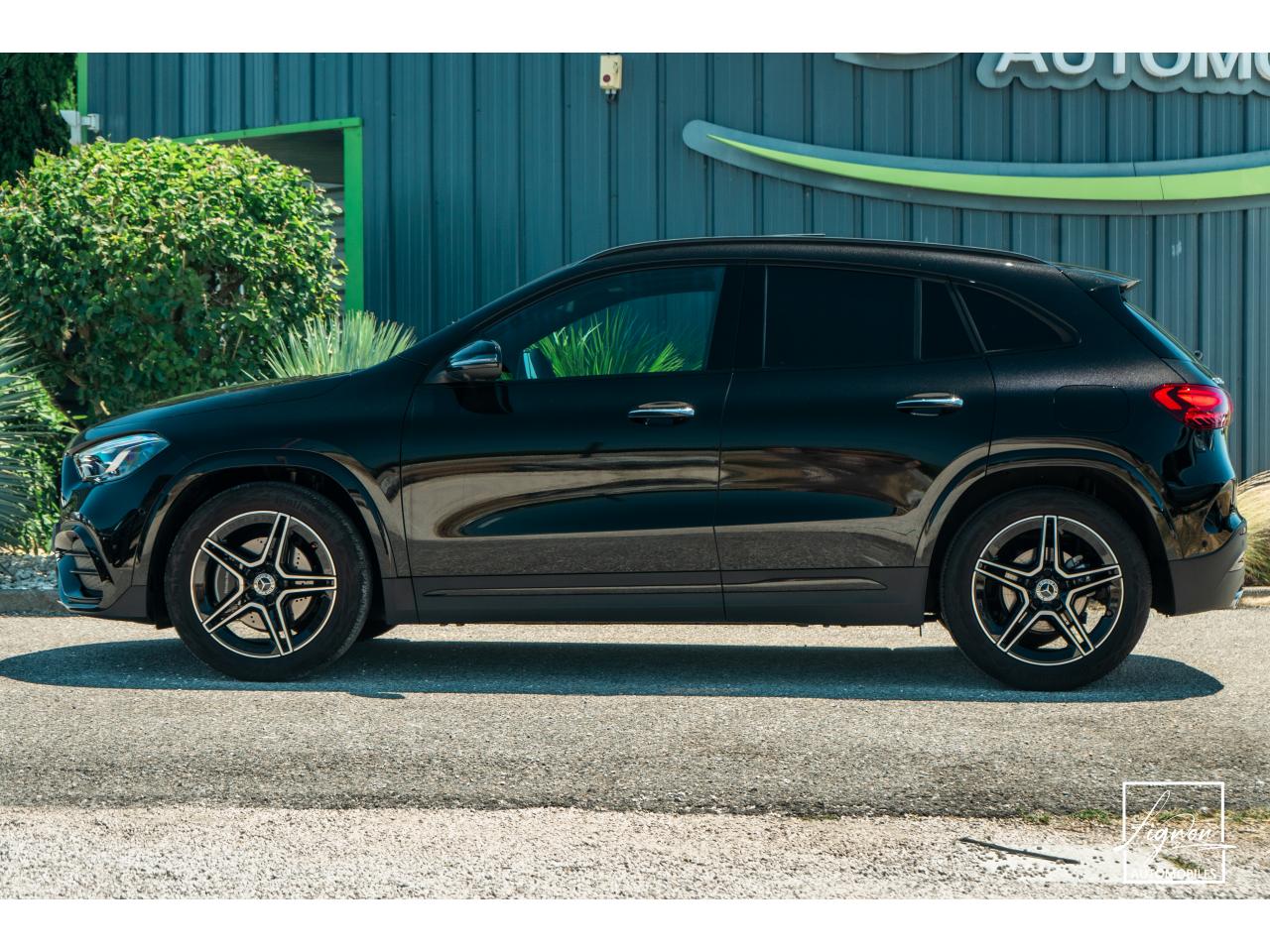 Photo MERCEDES GLA 200 - BV 7G-DCT  AMG Line - à partir de 363 euros