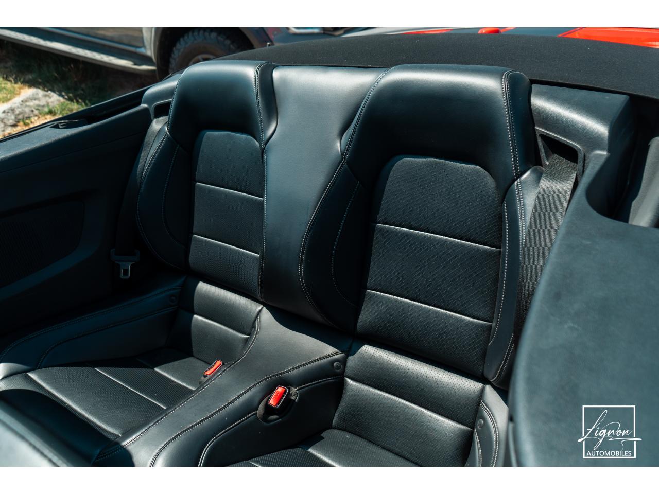 Photo FORD MUSTANG Cabriolet 5.0 V8 421 - BVA  GT  - CAMERA CARPLAY PACK PREMIUM - à partir de 571 euros