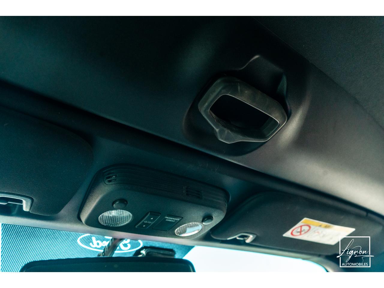 Photo FORD MUSTANG Cabriolet 5.0 V8 421 - BVA  GT  - CAMERA CARPLAY PACK PREMIUM - à partir de 571 euros