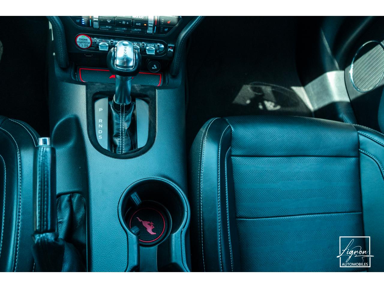 Photo FORD MUSTANG Cabriolet 5.0 V8 421 - BVA  GT  - CAMERA CARPLAY PACK PREMIUM - à partir de 571 euros
