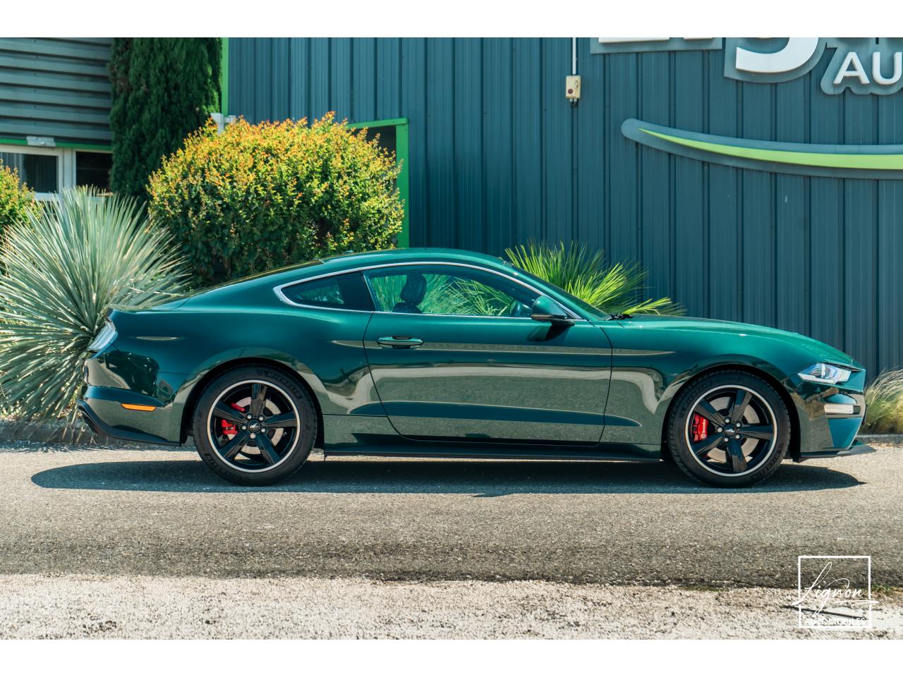 Photo FORD MUSTANG Bullitt 5.0 V8 - 460  FASTBACK 2020 Phase 2 - à partir de 724 euros