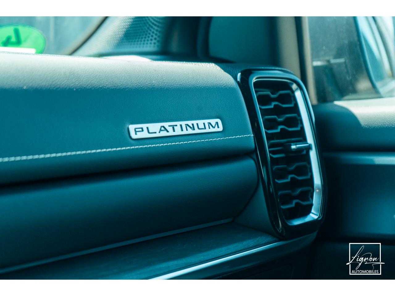 Photo FORD RANGER Platinum 3.0 V6 240 - BVA10 Double Cabine - à partir de 468 euros