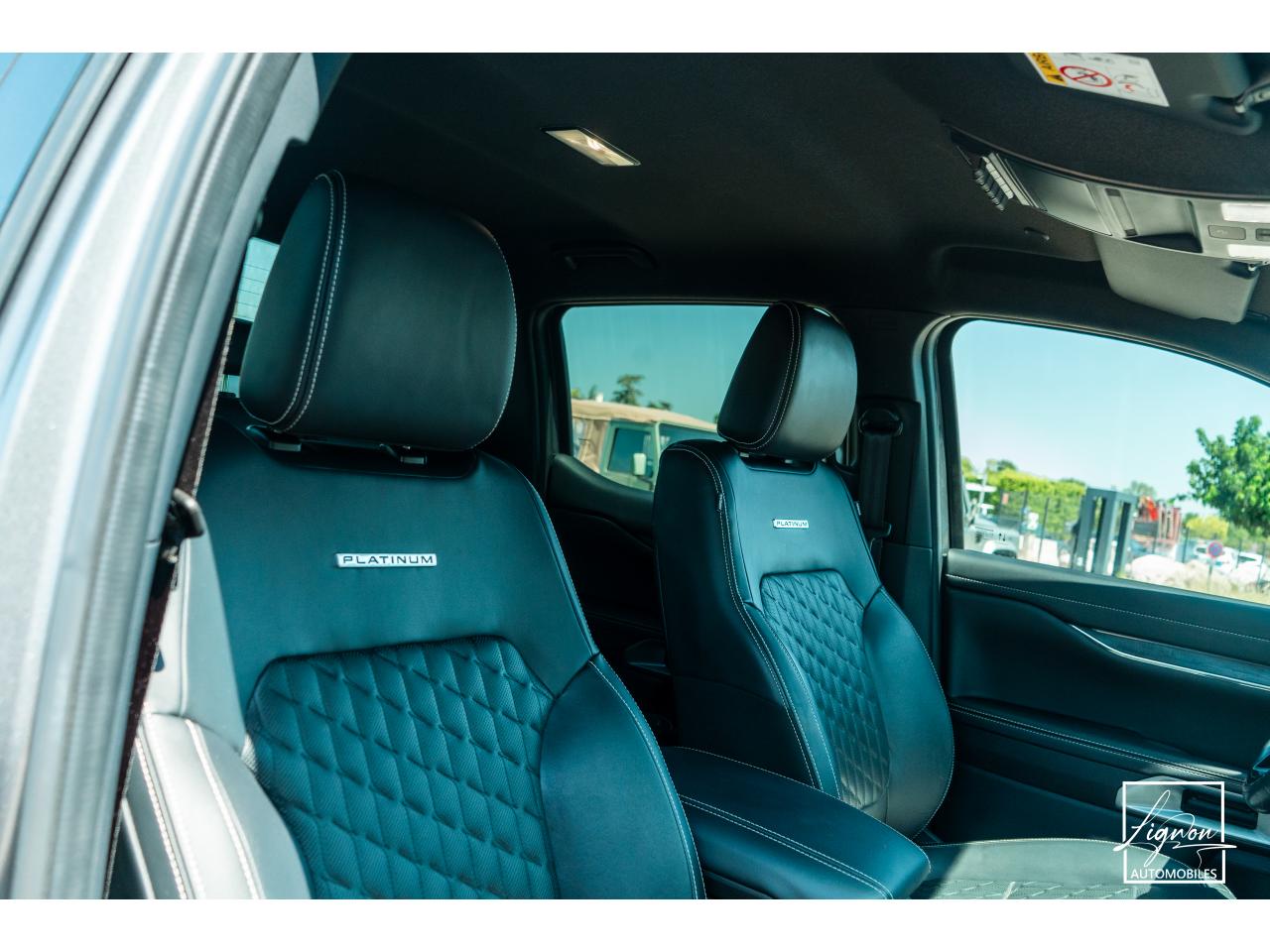 Photo FORD RANGER Platinum 3.0 V6 240 - BVA10 Double Cabine - à partir de 468 euros