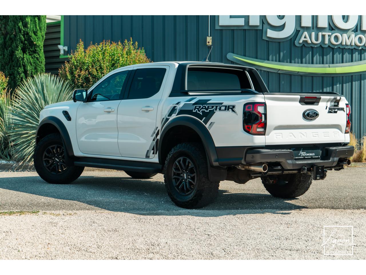 Photo FORD RAPTOR 3.0 V6 EcoBoost - 292 ch - BVA10 DOUBLE CABINE - à partir de 491 euros