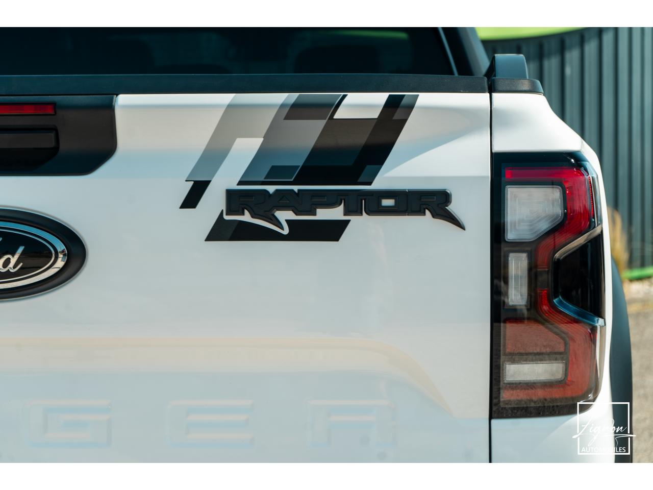 Photo FORD RAPTOR 3.0 V6 EcoBoost - 292 ch - BVA10 DOUBLE CABINE - à partir de 491 euros