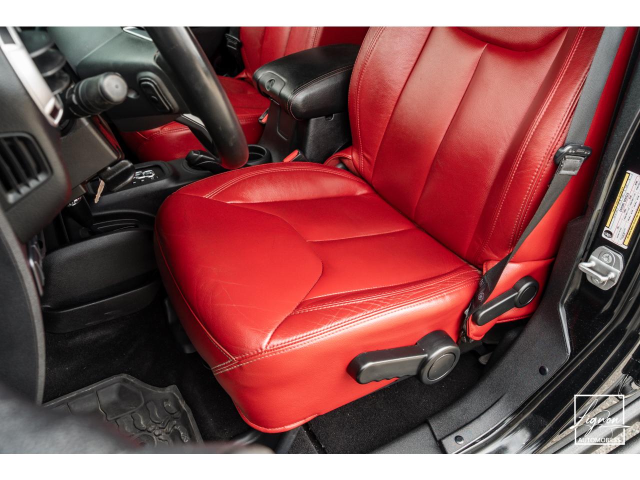 Photo JEEP WRANGLER Unlimited Rubicon 2.8 CRD 200 CH BVA 5 PLACES