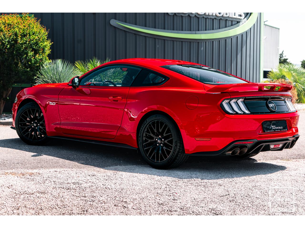 Photo FORD MUSTANG Fastback 5.0 V8 - 450 - COUPE GT PHASE 2 - à partir de 785 euros