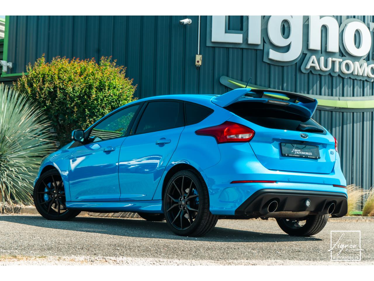 Photo FORD FOCUS RS 2.3 EcoBoost - 350 - 2017 -  CAMERA -  TOIT OUVRANT - JANTES FORGÉ - à partir de 550 euros
