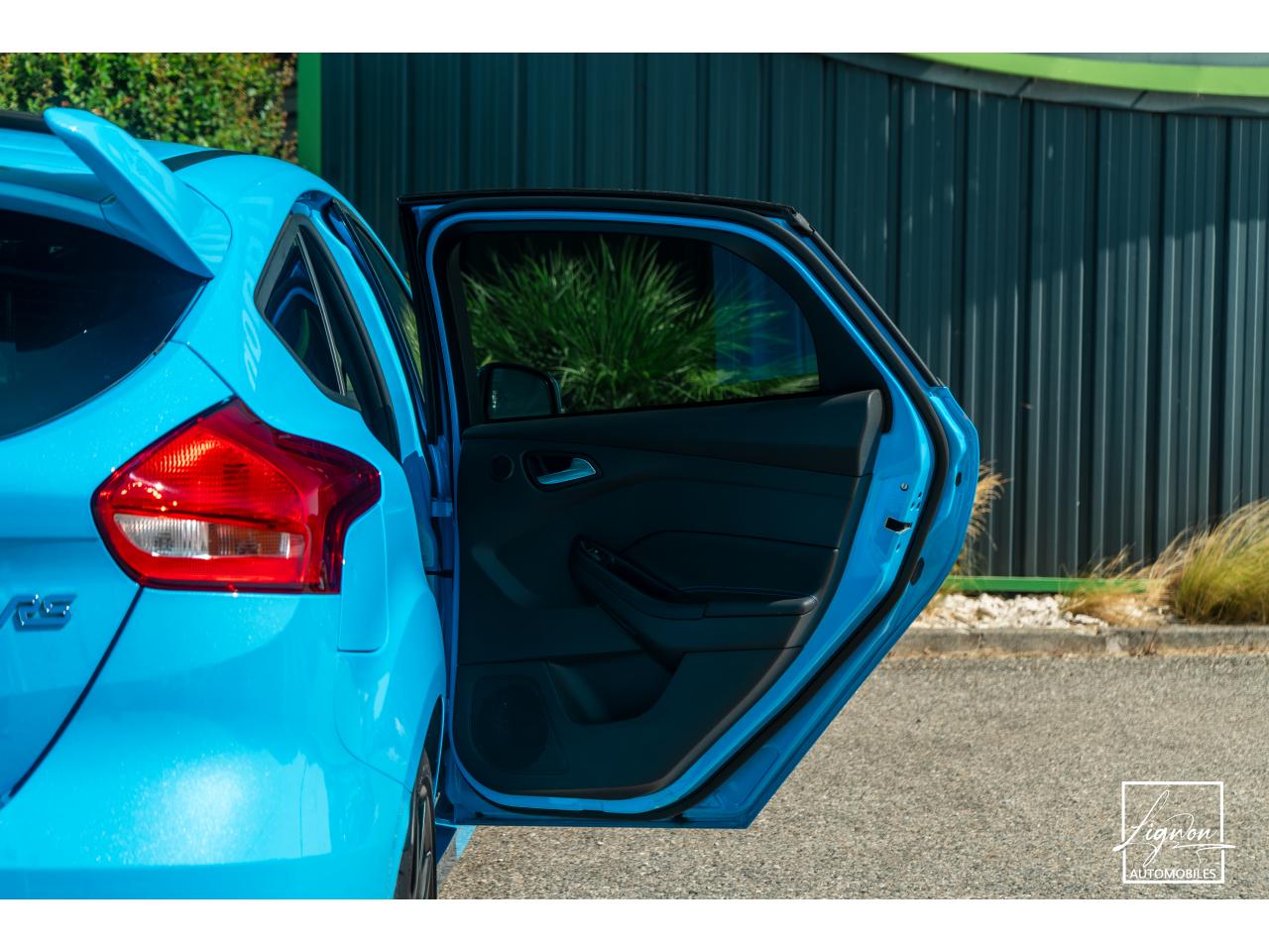 Photo FORD FOCUS RS 2.3 EcoBoost - 350 - 2017 -  CAMERA -  TOIT OUVRANT - JANTES FORGÉ - à partir de 550 euros