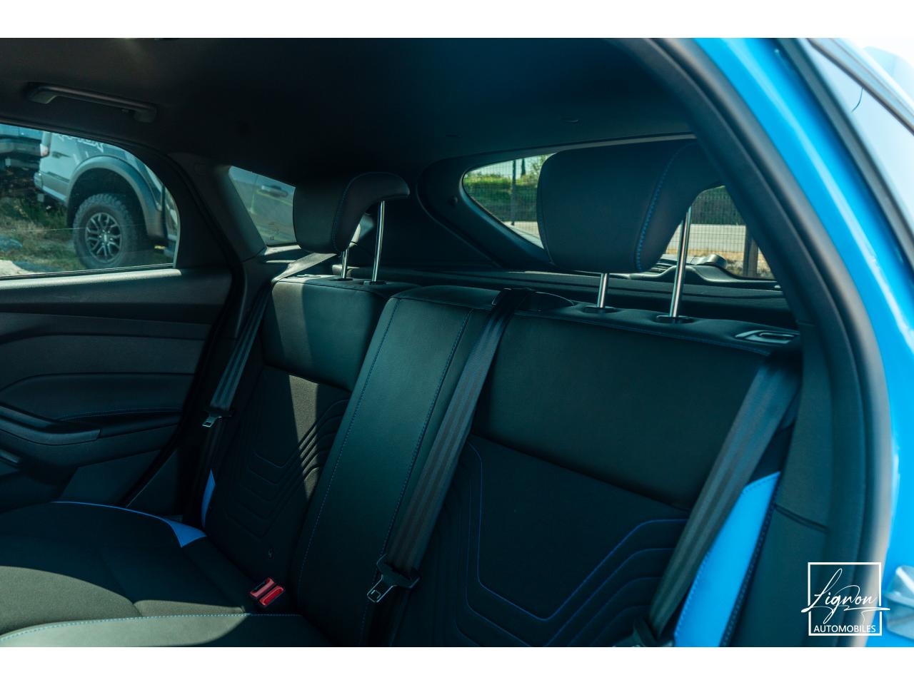 Photo FORD FOCUS RS 2.3 EcoBoost - 350 - 2017 -  CAMERA -  TOIT OUVRANT - JANTES FORGÉ - à partir de 550 euros