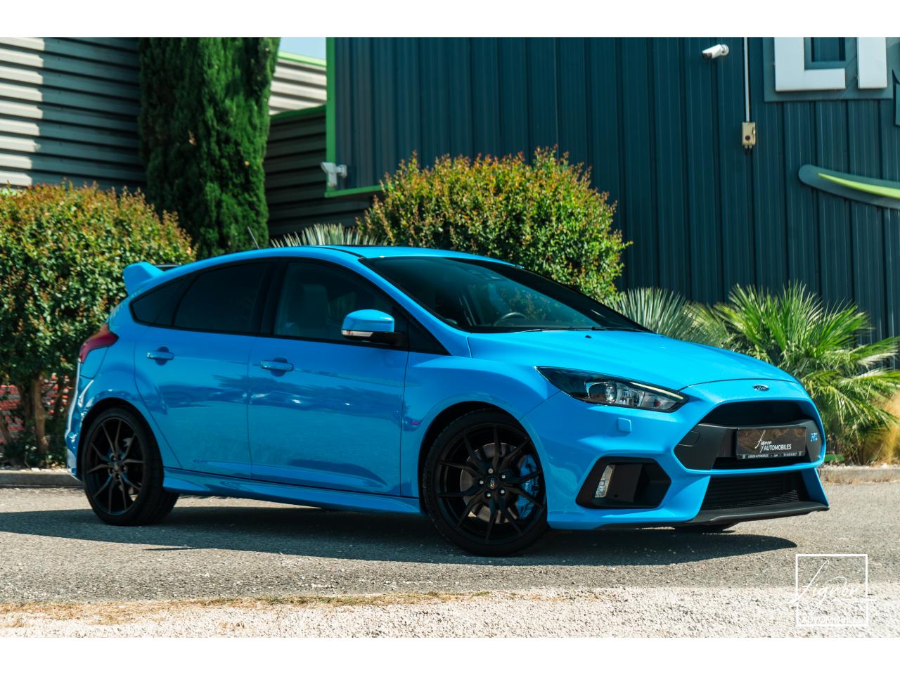 Photo FORD FOCUS RS 2.3 EcoBoost - 350 - 2017 -  CAMERA -  TOIT OUVRANT - JANTES FORGÉ - à partir de 550 euros