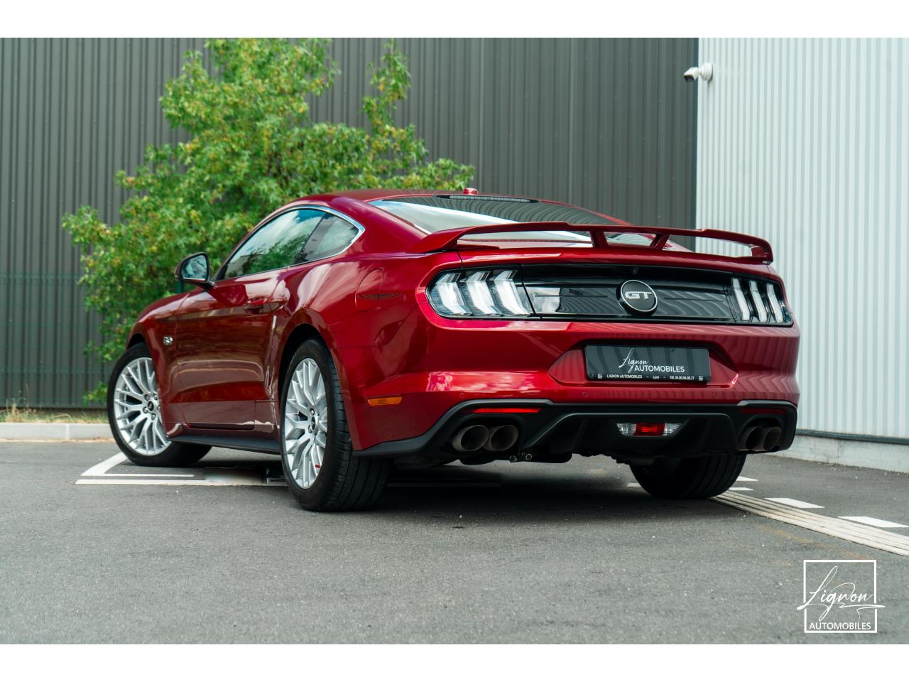 Photo FORD MUSTANG Fastback 5.0 V8 - 450 - BVA10  COUPE GT - 1ER MAIN - à partir de 670 euros