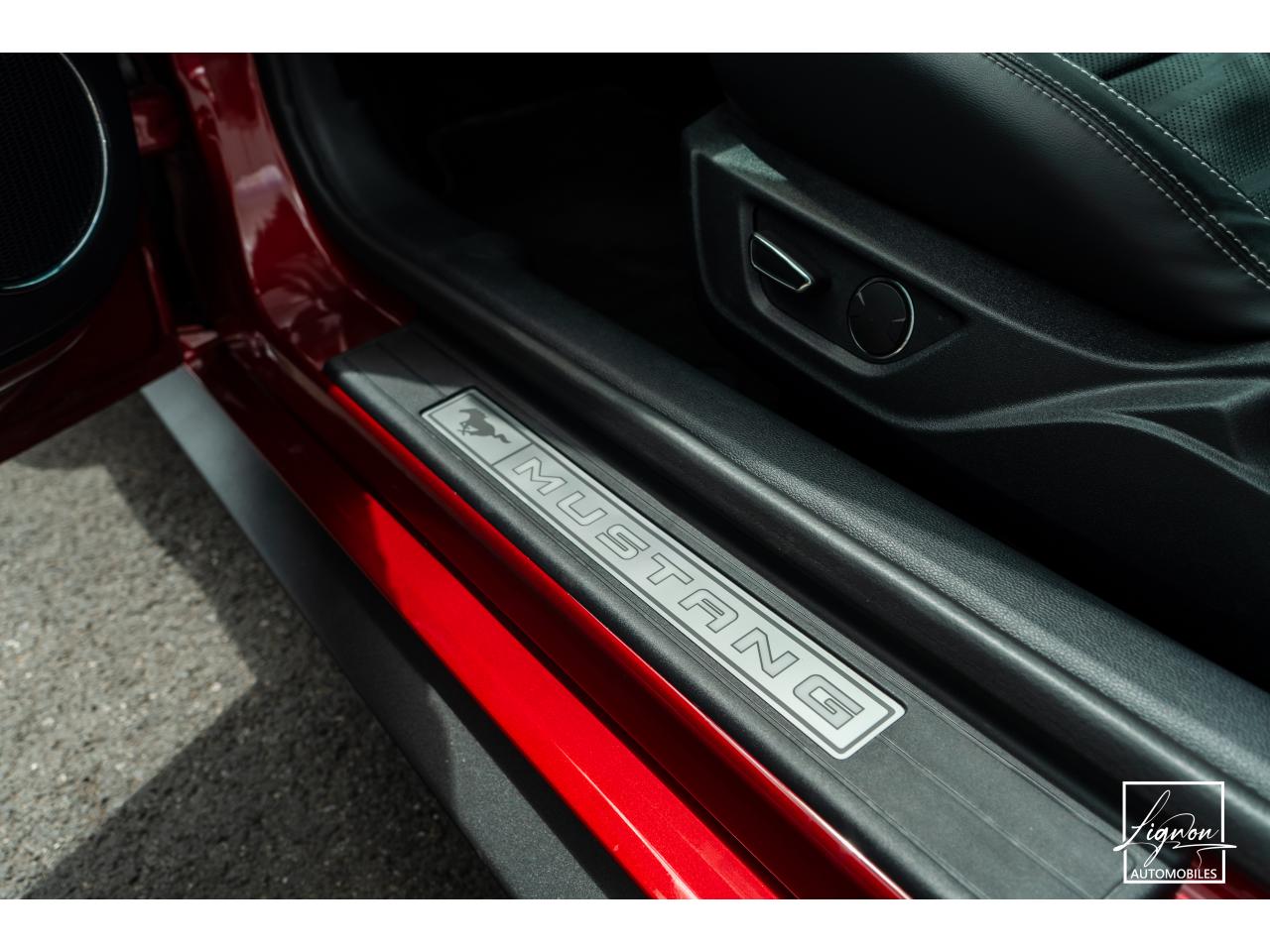 Photo FORD MUSTANG Fastback 5.0 V8 - 450 - BVA10  COUPE GT - 1ER MAIN - à partir de 670 euros