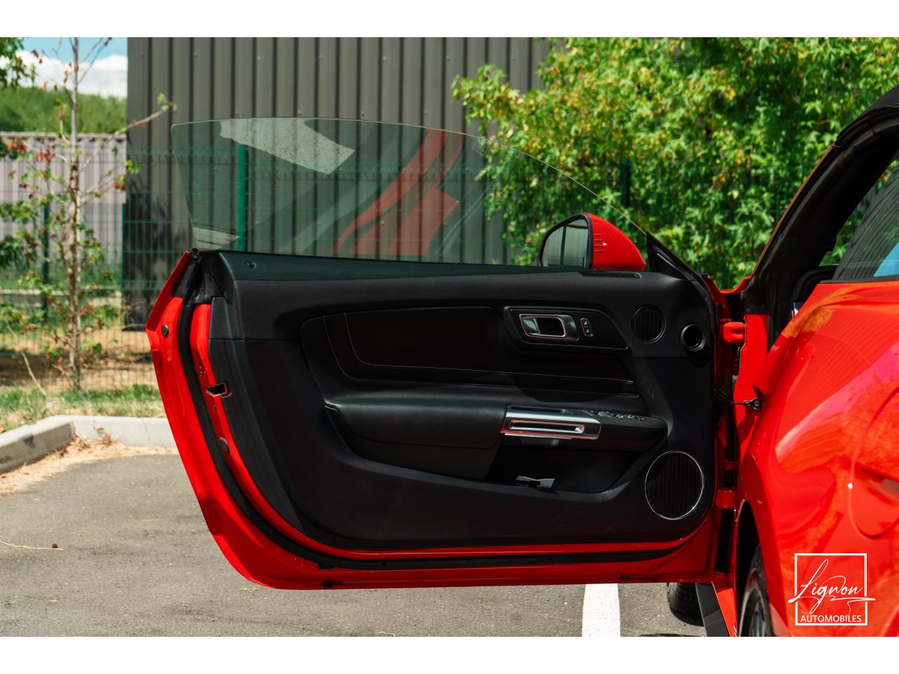 Photo FORD MUSTANG Cabriolet GT 5.0 V8 - 450 - BVA10 Suspension Magneride - à partir de 688 euros