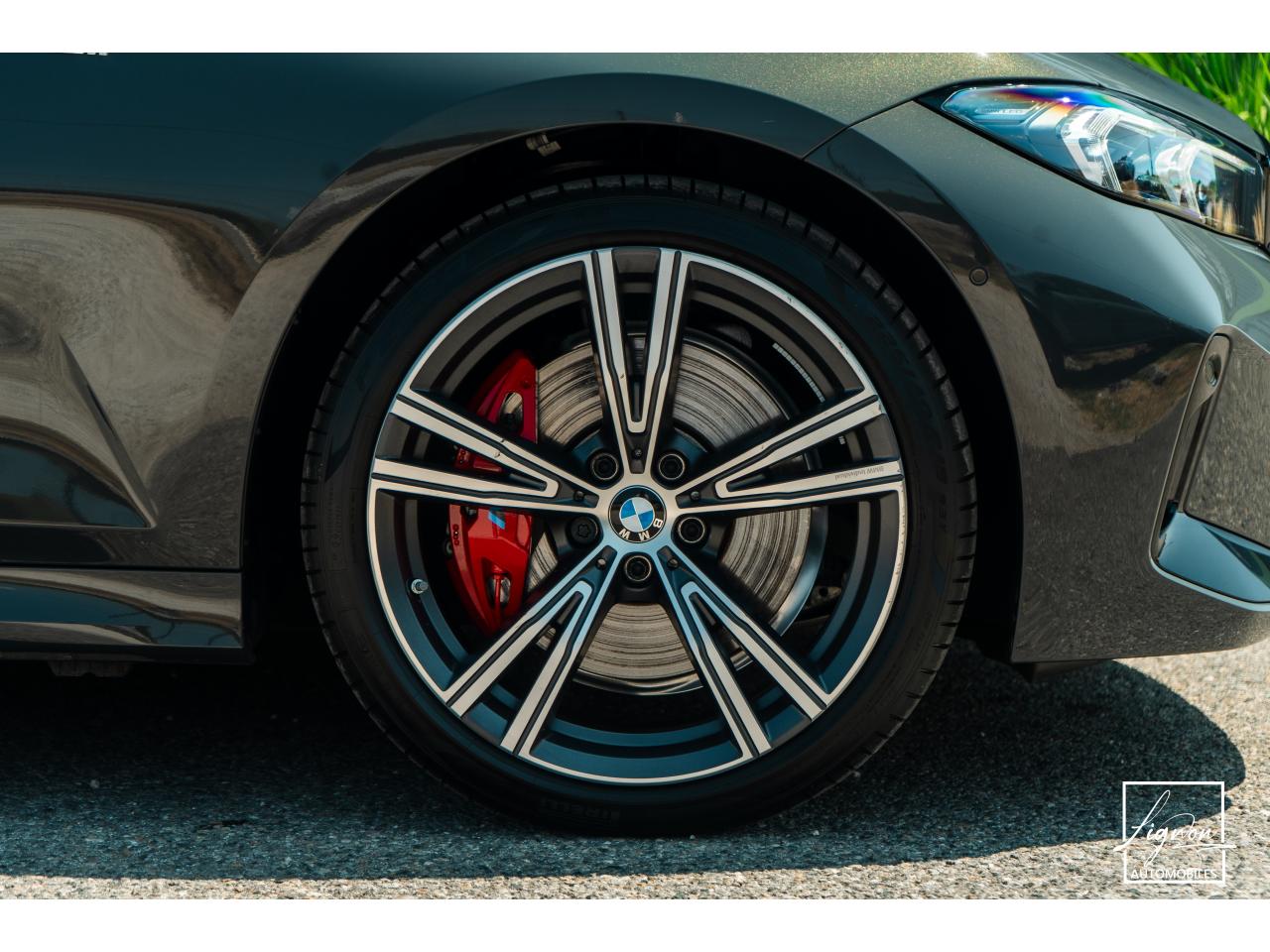 Photo BMW SERIE 3 330d xDrive Touring - BVA  TOURING G21 LCI M Sport PHASE 2 - à partir de 445 euros