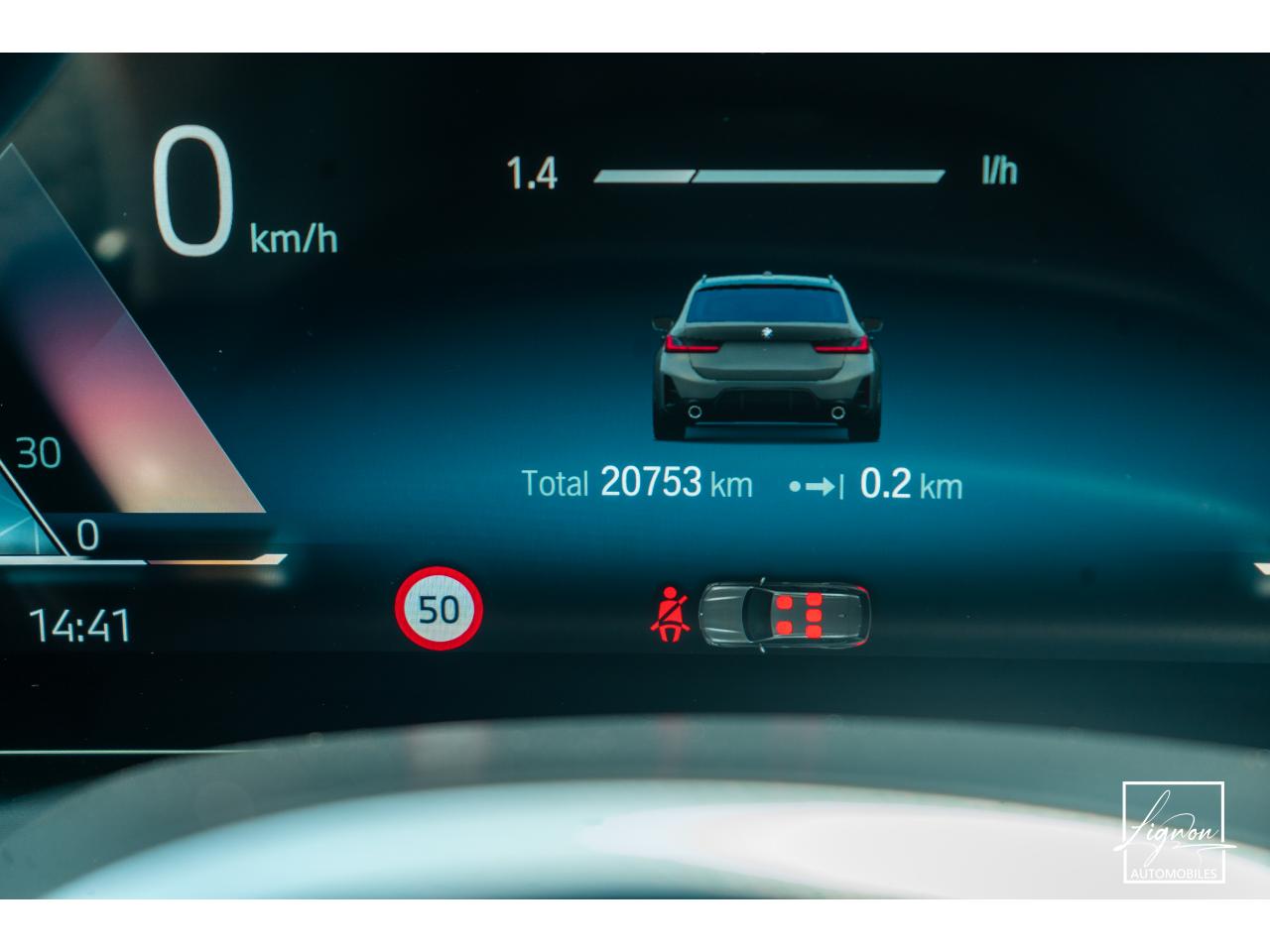 Photo BMW SERIE 3 330d xDrive Touring - BVA  TOURING G21 LCI M Sport PHASE 2 - à partir de 445 euros
