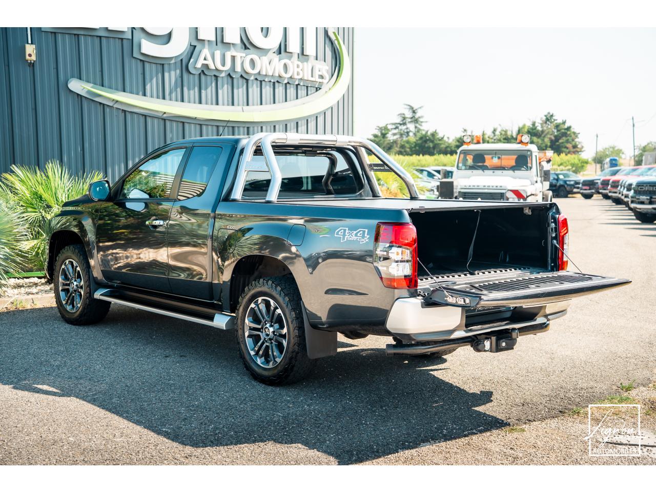 Photo MITSUBISHI L200 Club Cab 2.2 DI-D - 150 - Intense - à partir de 428 euros