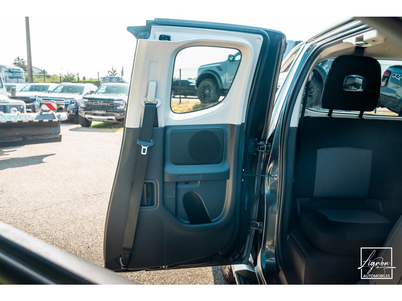 Photo MITSUBISHI L200 Club Cab 2.2 DI-D - 150 - Intense - à partir de 428 euros