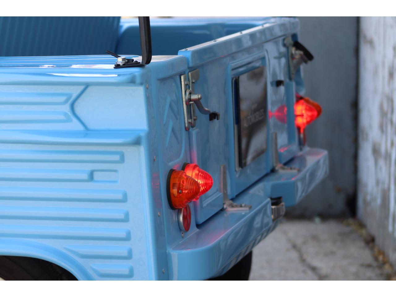 Photo CITROEN MEHARI 602 cm³ - Livrée Gulf - 1980 - Entièrement restauré