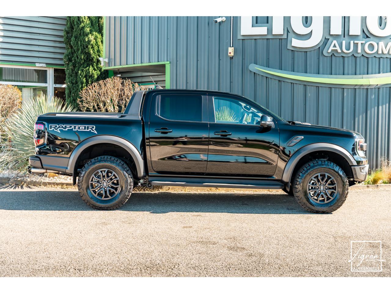 Photo FORD RANGER Raptor 3.0 V6 EcoBoost - 292 - BVA Double Cabine - TVA Apparente - à partir de 723 euros