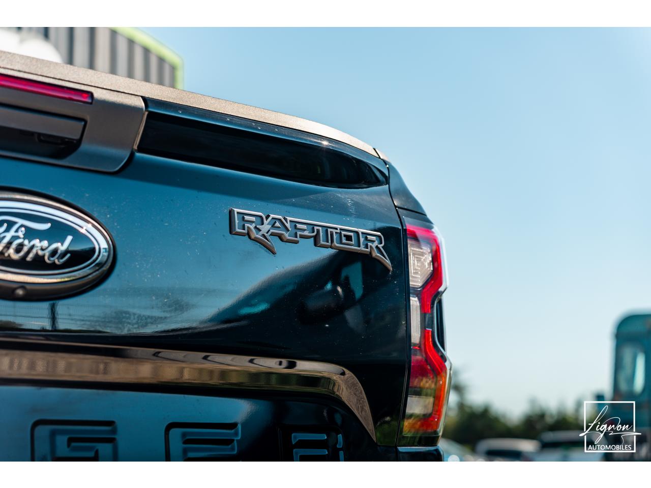 Photo FORD RANGER Raptor 3.0 V6 EcoBoost - 292 - BVA Double Cabine - TVA Apparente - à partir de 723 euros