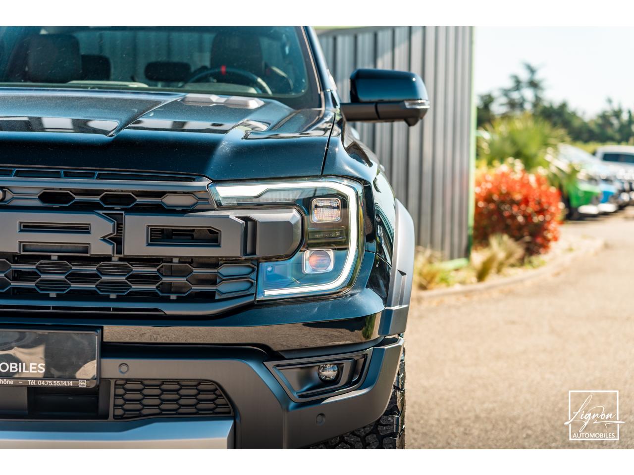 Photo FORD RANGER Raptor 3.0 V6 EcoBoost - 292 - BVA Double Cabine - TVA Apparente - à partir de 723 euros