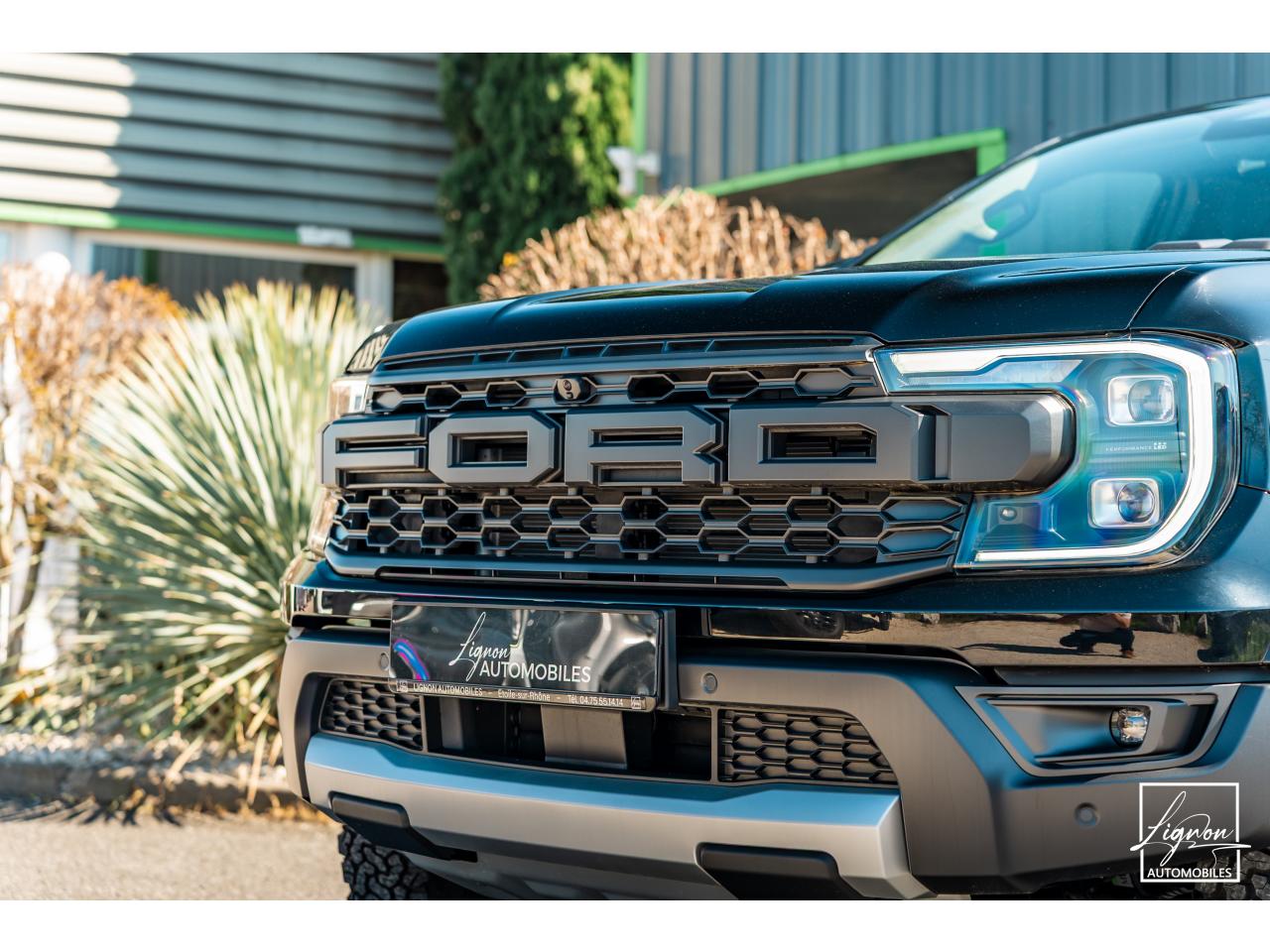Photo FORD RANGER Raptor 3.0 V6 EcoBoost - 292 - BVA Double Cabine - TVA Apparente - à partir de 723 euros