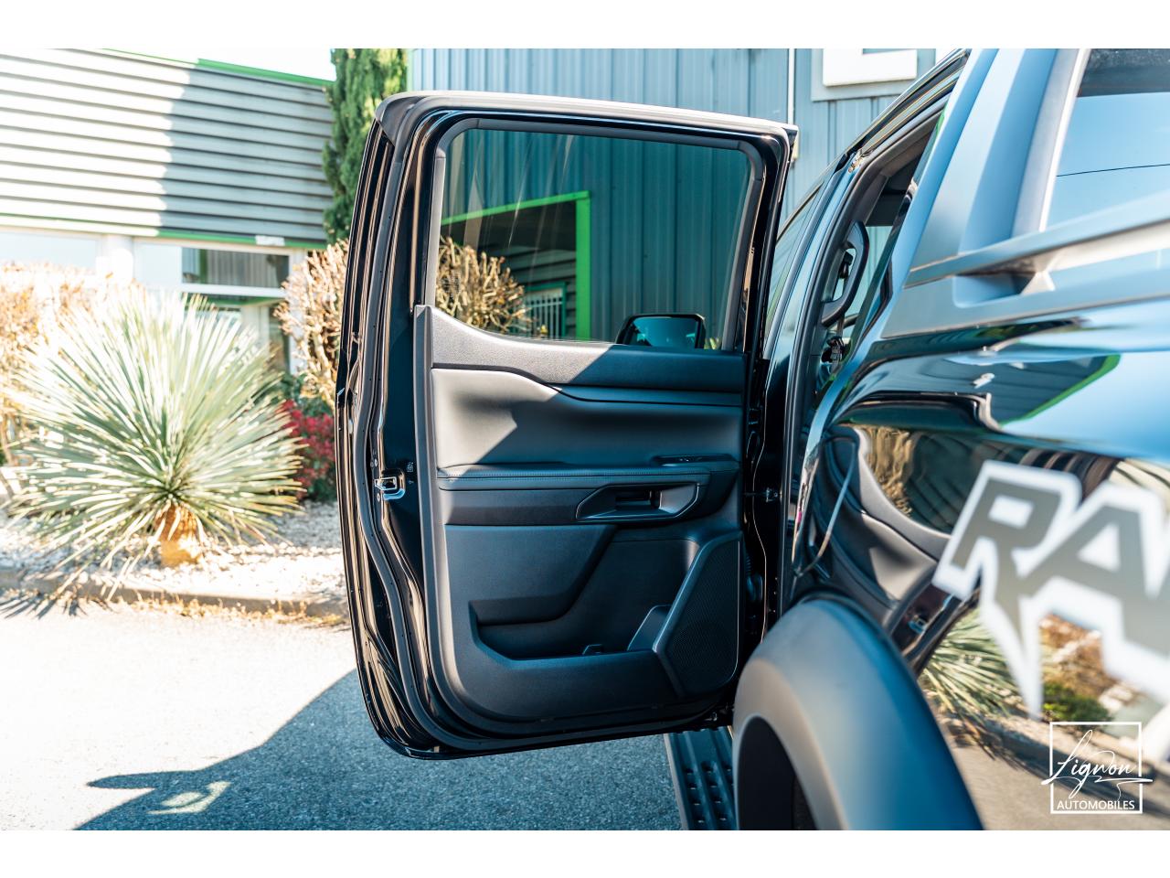 Photo FORD RANGER Raptor 3.0 V6 EcoBoost - 292 - BVA Double Cabine - TVA Apparente - à partir de 723 euros