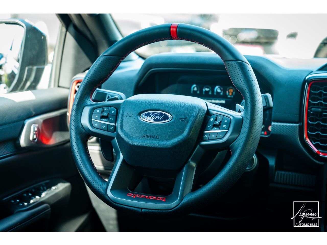 Photo FORD RANGER Raptor 3.0 V6 EcoBoost - 292 - BVA Double Cabine - TVA Apparente - à partir de 723 euros