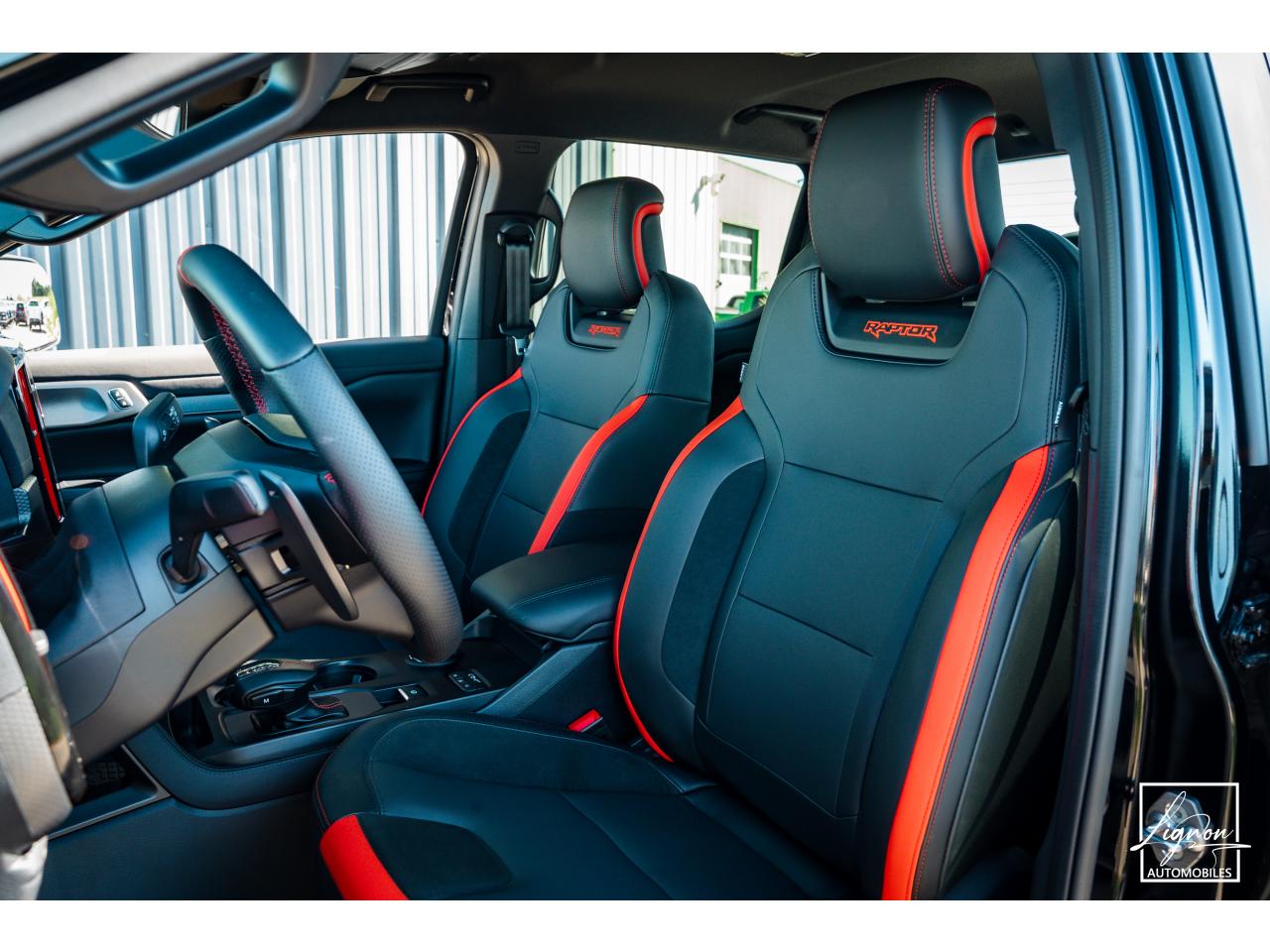 Photo FORD RANGER Raptor 3.0 V6 EcoBoost - 292 - BVA Double Cabine - TVA Apparente - à partir de 723 euros