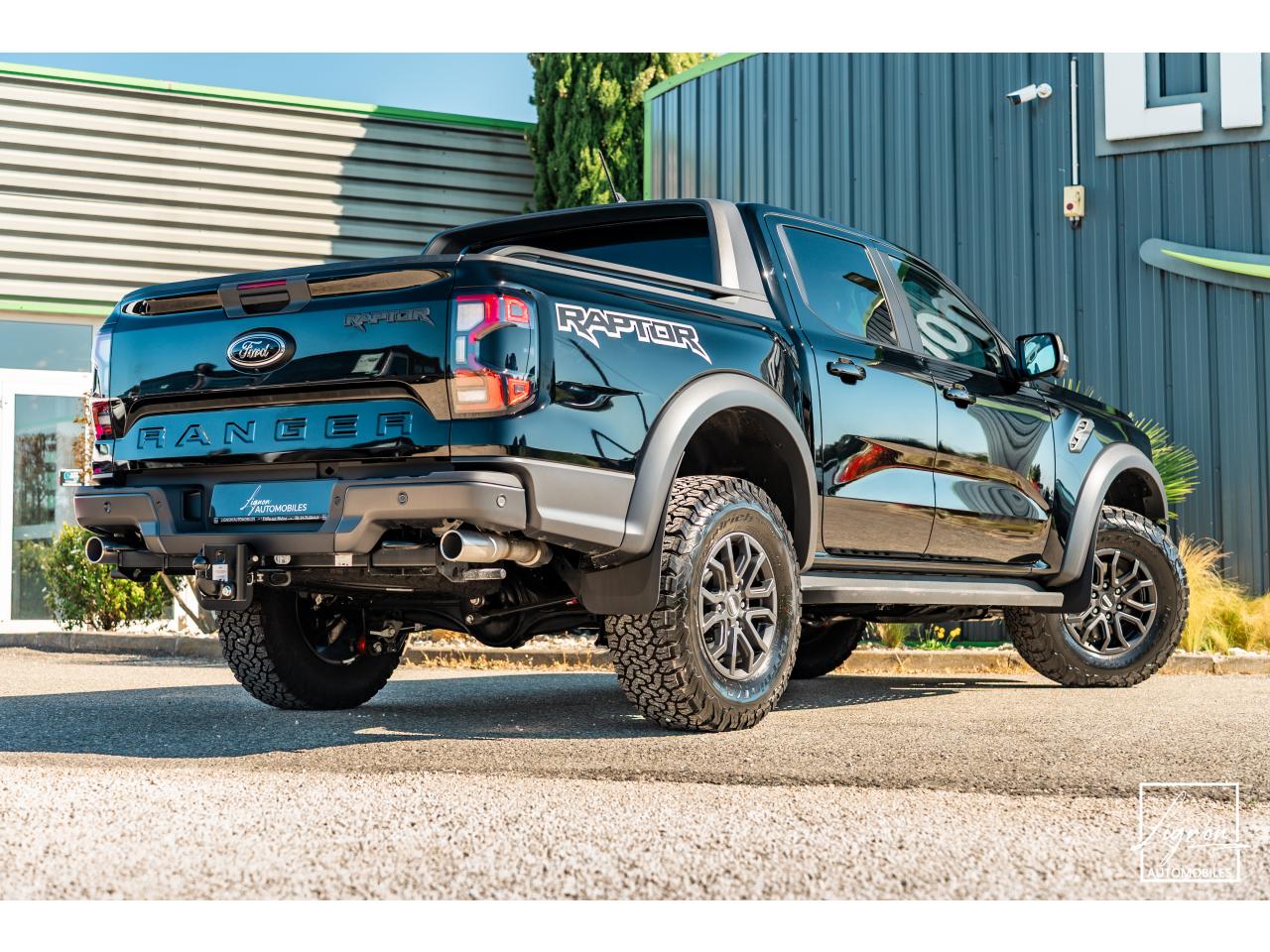 Photo FORD RANGER Raptor 3.0 V6 EcoBoost - 292 - BVA Double Cabine - TVA Apparente - à partir de 723 euros