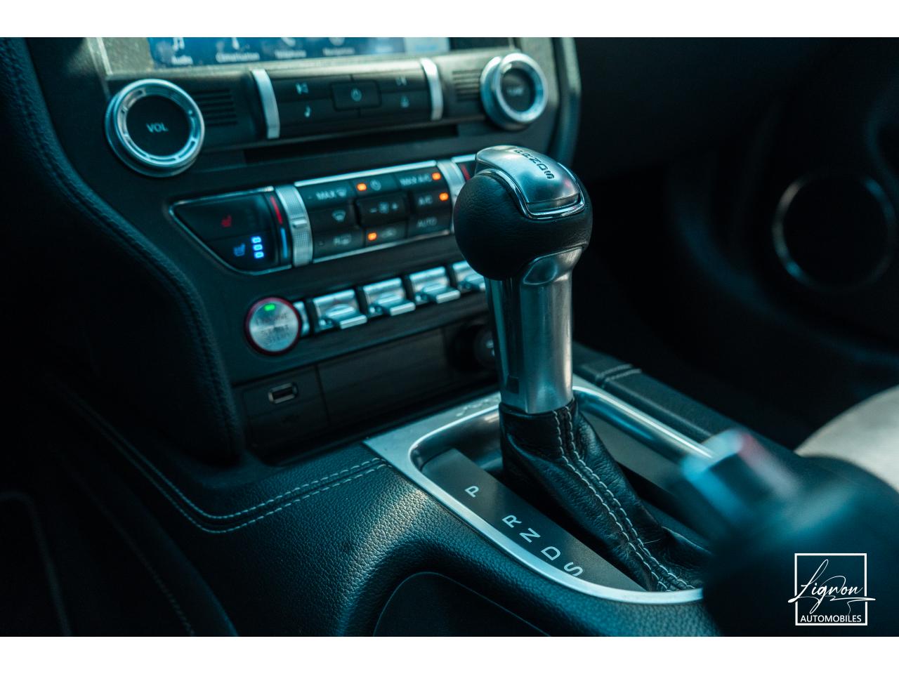 Photo FORD MUSTANG Cabriolet 5.0 V8 - 450 - BVA10  GT - 1er Main Origine France - Malus Payé - 3 000 km !!