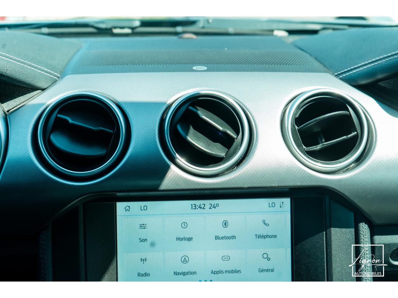Photo FORD MUSTANG Cabriolet 5.0 V8 - 450 - BVA10  GT - 1er Main Origine France - Malus Payé - 3 000 km !!
