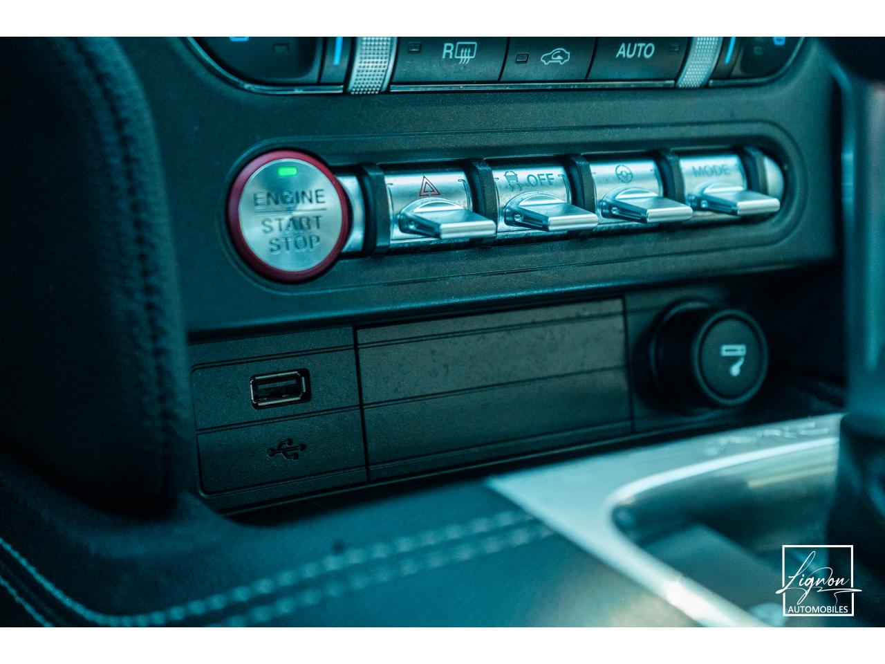 Photo FORD MUSTANG Cabriolet 5.0 V8 - 450 - BVA10  GT - 1er Main Origine France - Malus Payé - 3 000 km !!