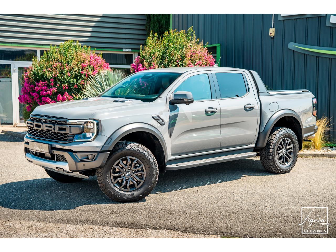 Photo FORD RANGER Raptor 3.0 V6 EcoBoost - 292 - TVA Apparente - à partir de 537 euros