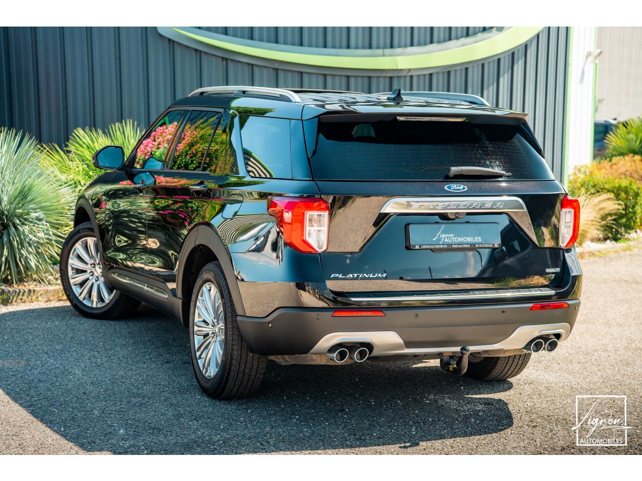 Photo FORD EXPLORER Platinum 3.0 V6 EcoBoost - 457 Parallel PHEV - BVA  7 places - TVA Apparente - 1er main - à partir d