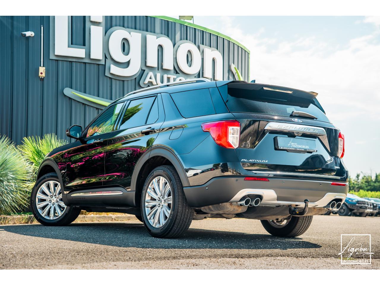 Photo FORD EXPLORER Platinum 3.0 V6 EcoBoost - 457 Parallel PHEV - BVA  7 places - TVA Apparente - 1er main - à partir d