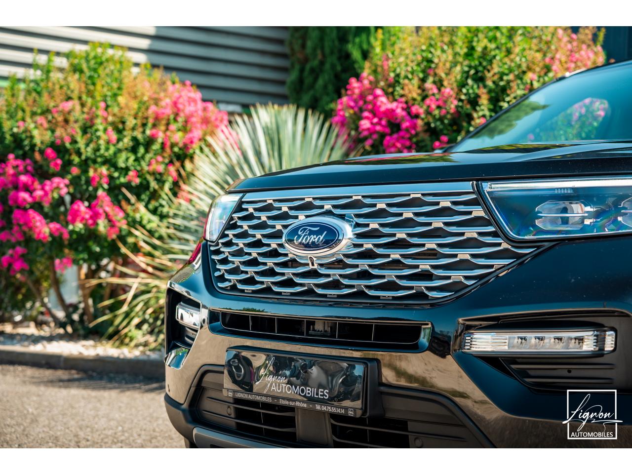 Photo FORD EXPLORER Platinum 3.0 V6 EcoBoost - 457 Parallel PHEV - BVA  7 places - TVA Apparente - 1er main - à partir d