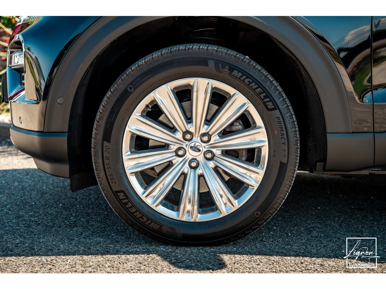 Photo FORD EXPLORER Platinum 3.0 V6 EcoBoost - 457 Parallel PHEV - BVA  7 places - TVA Apparente - 1er main - à partir d