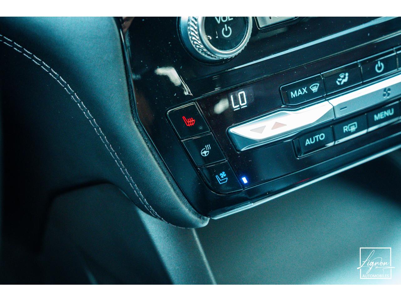 Photo FORD EXPLORER Platinum 3.0 V6 EcoBoost - 457 Parallel PHEV - BVA  7 places - TVA Apparente - 1er main - à partir d